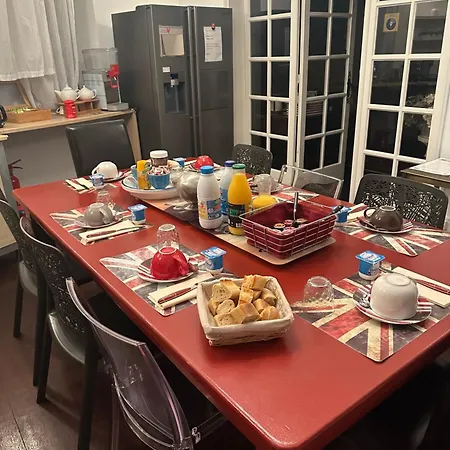 Victorian Bed & Breakfast Montreal (Gers)