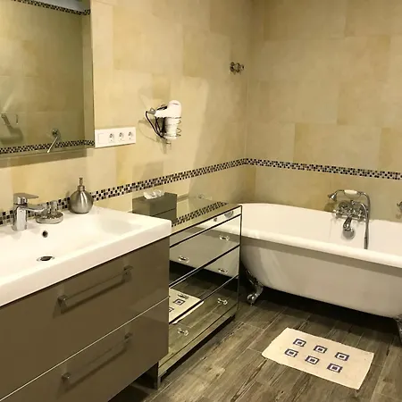 Victorian Panzió 3*
