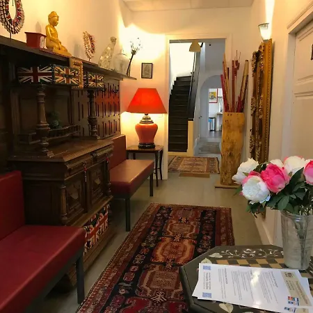 Victorian Couette-café 3*