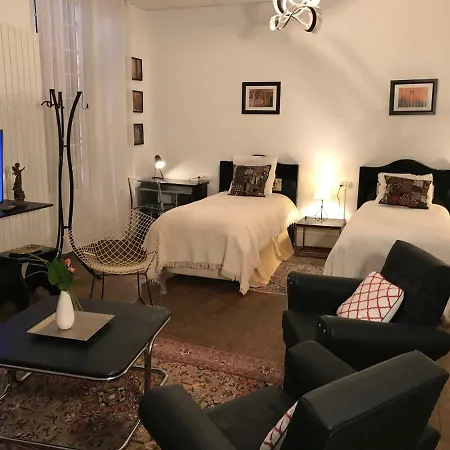 Couette-café Victorian 4*