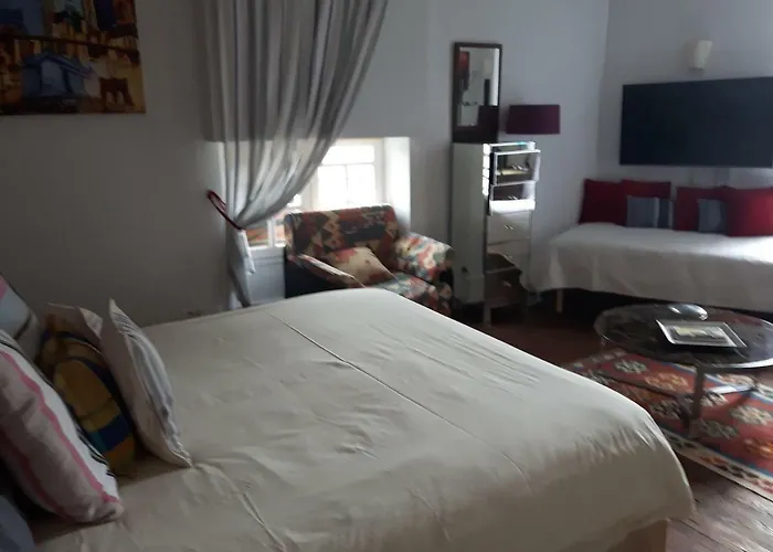 Victorian Bed and Breakfast Montreal (Gers)